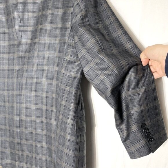 Vintage Grey Tan Plaid Wool Silk Blend Blazer Sport Coat 44R - Picture 8 of 14